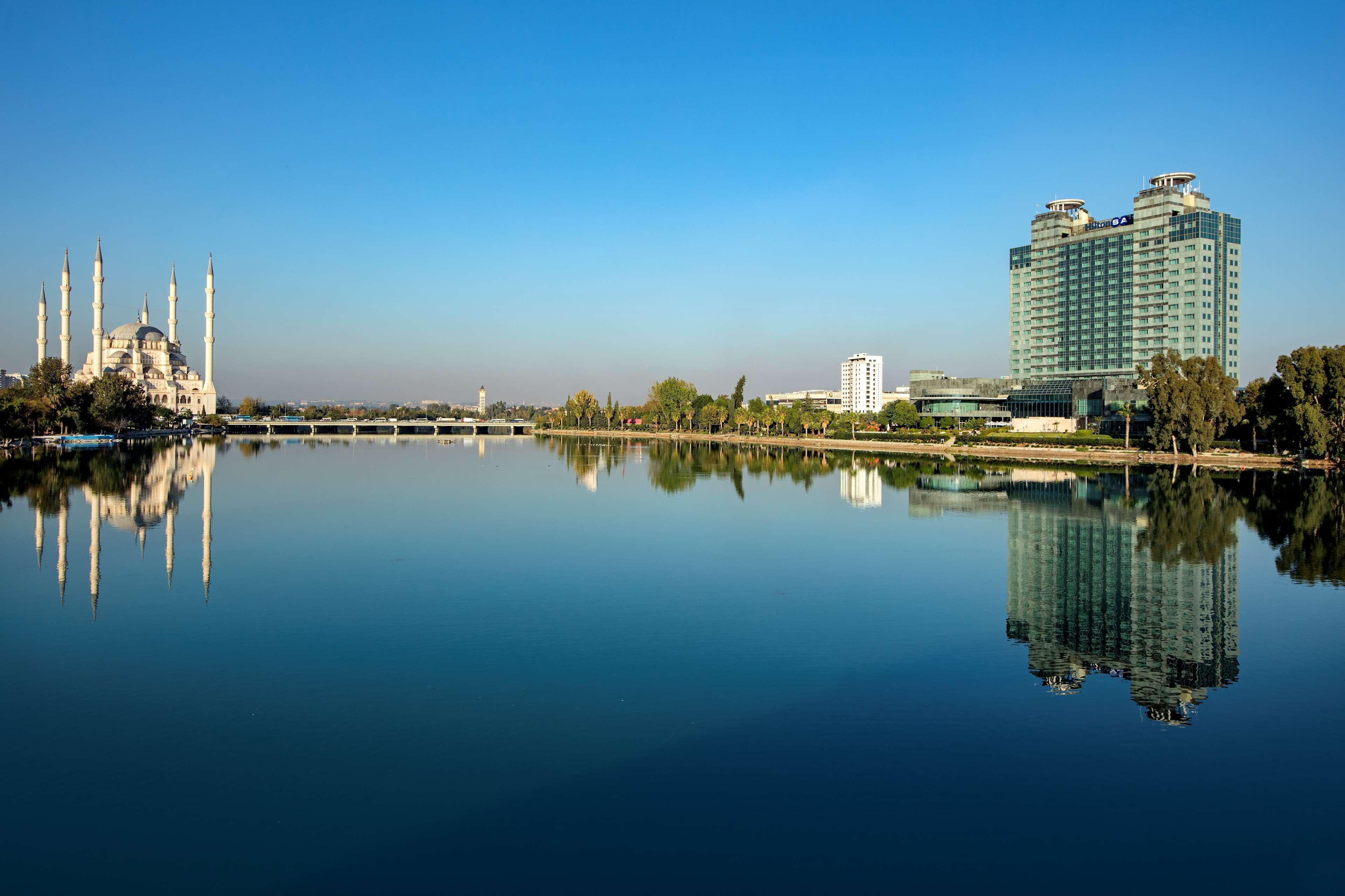 Adana Hiltonsa Hotel Exteriér fotografie